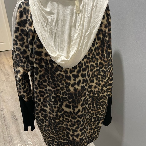 Celeste hoodie - Picture 2 of 2